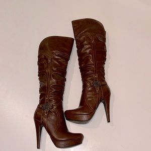 GUESS knee high boots